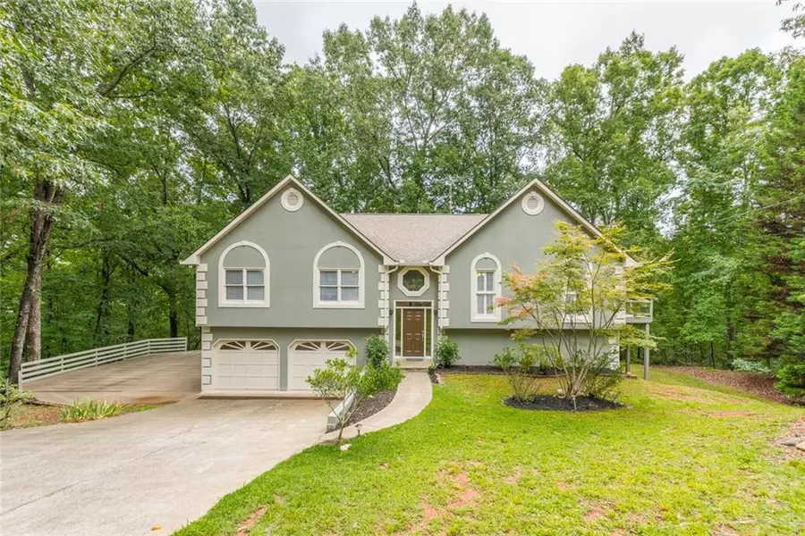 3418 Russell DR, Gainesville, GA 30506