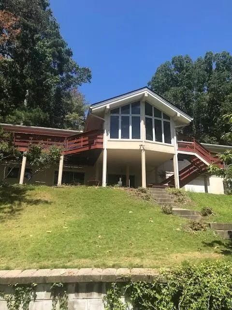 Gainesville, GA 30501,805 Honeysuckle RD