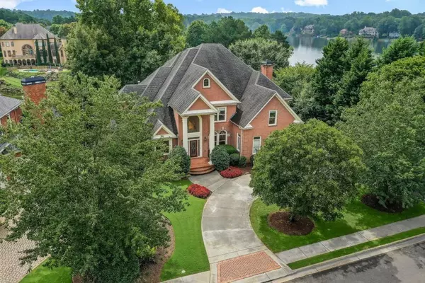 Alpharetta, GA 30005,2160 Lake Shore LNDG