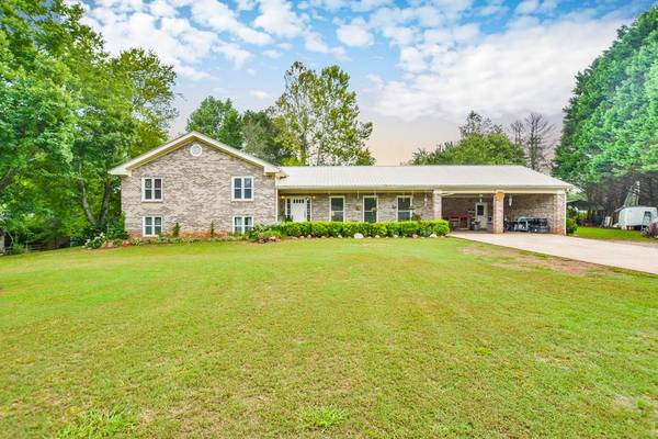 200 Morning Star LN, Mount Airy, GA 30563