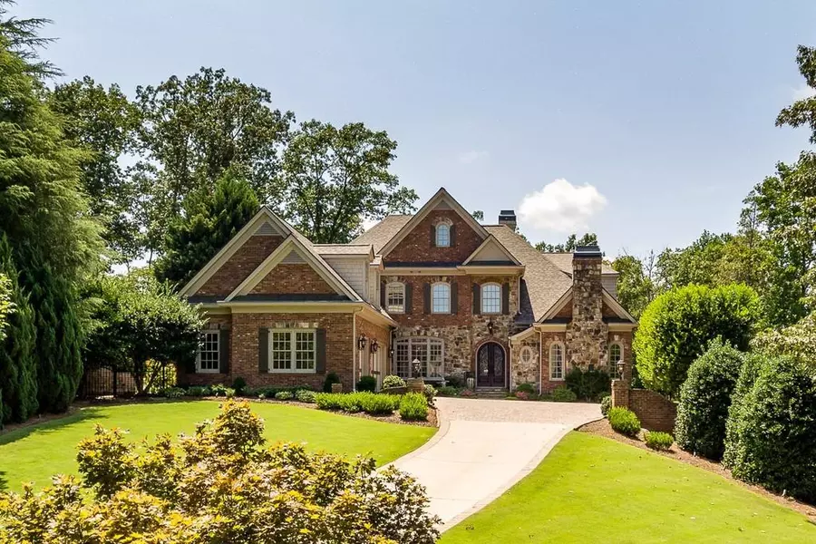 7798 Stables DR, Sandy Springs, GA 30350