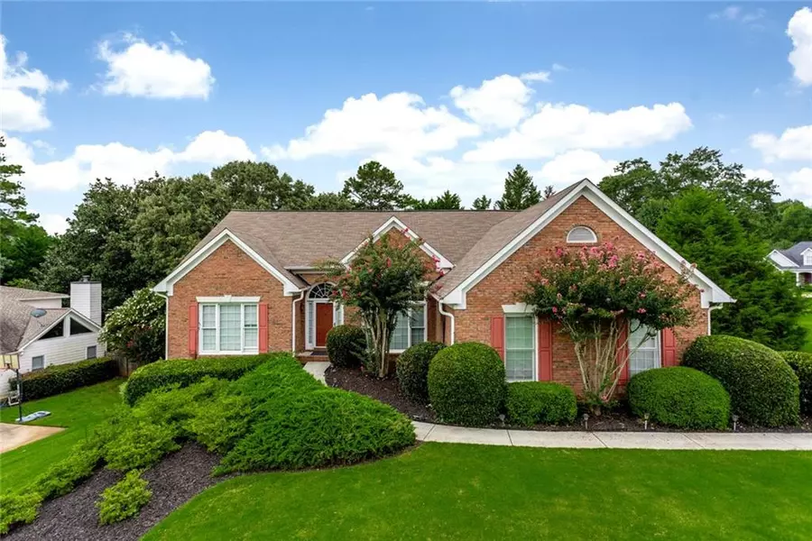 325 Firelite LN, Suwanee, GA 30024