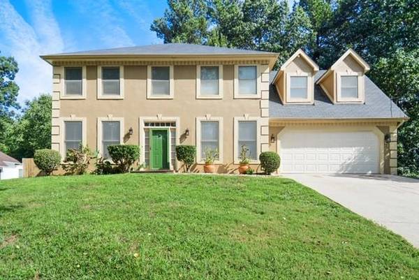 810 Pine Ridge BND, Stone Mountain, GA 30087