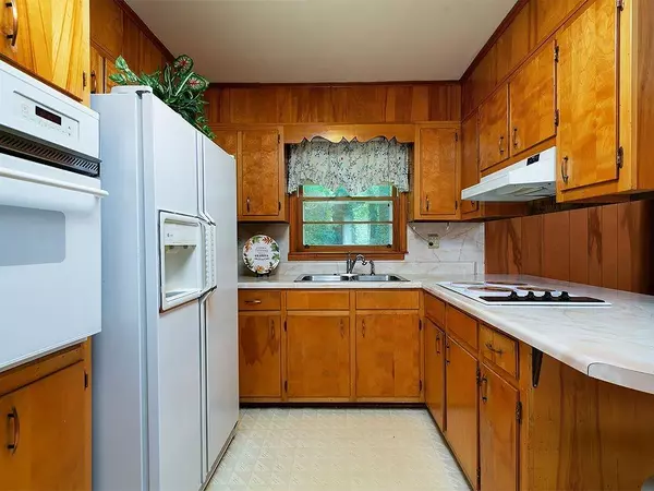 Riverdale, GA 30296,7555 Howell LN