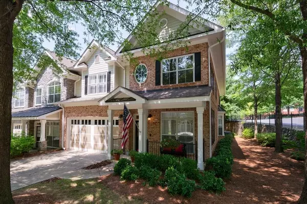 1190 Glenridge PL, Sandy Springs, GA 30342