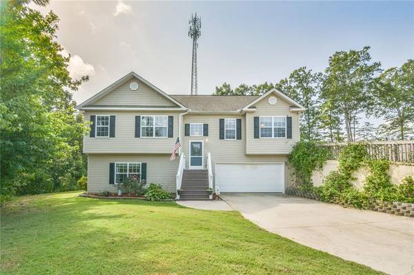 870 Sycamore Hill LN, Clarkesville, GA 30523