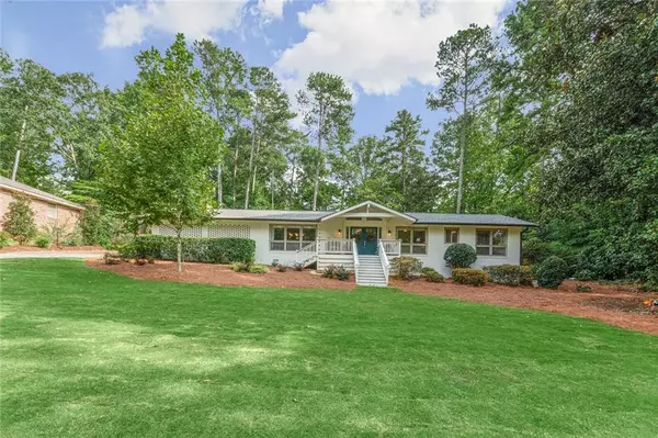 560 Dogwood CIR, Norcross, GA 30071