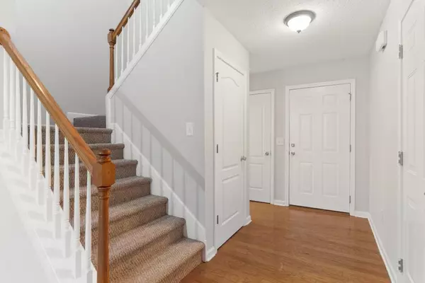 Woodstock, GA 30188,593 Fox Creek XING