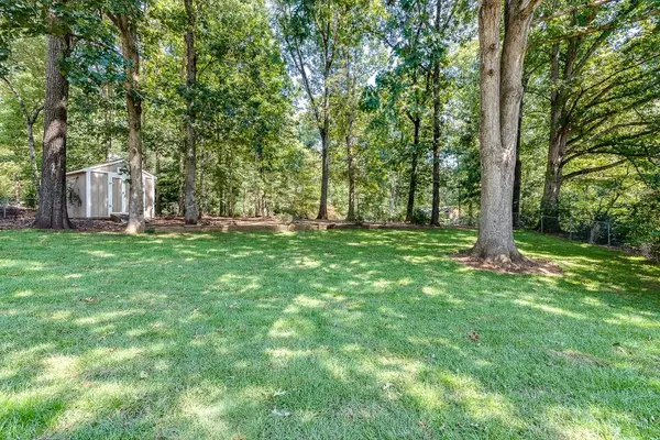 Roswell, GA 30075,565 Meadowglen TRL