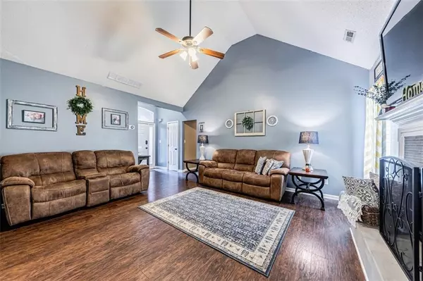 Senoia, GA 30276,101 Apache PT