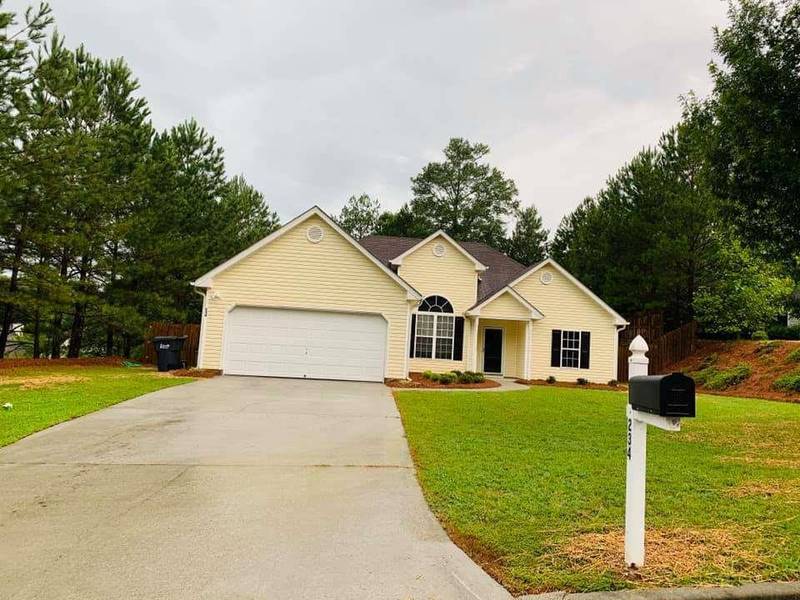 234 Towler Shoals Dr., Loganville, GA 30052