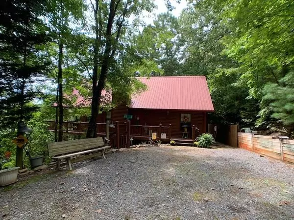 Ellijay, GA 30513,293 Broken Arrow PATH