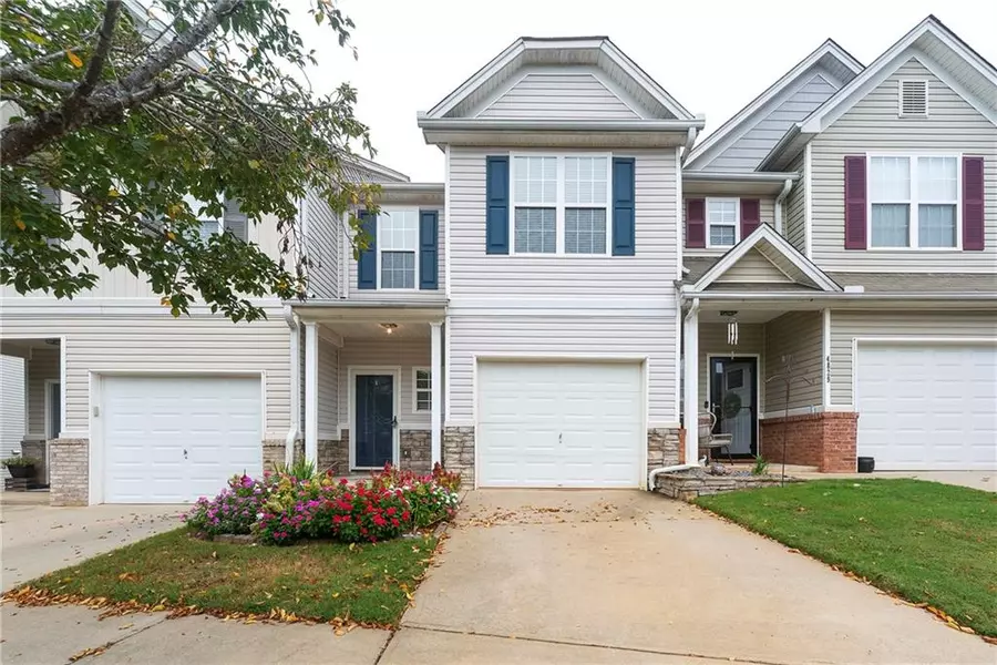 4827 Zephyr Cove PL, Flowery Branch, GA 30542