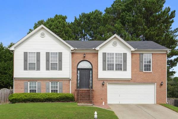 2514 Walking Path LN, Dacula, GA 30019