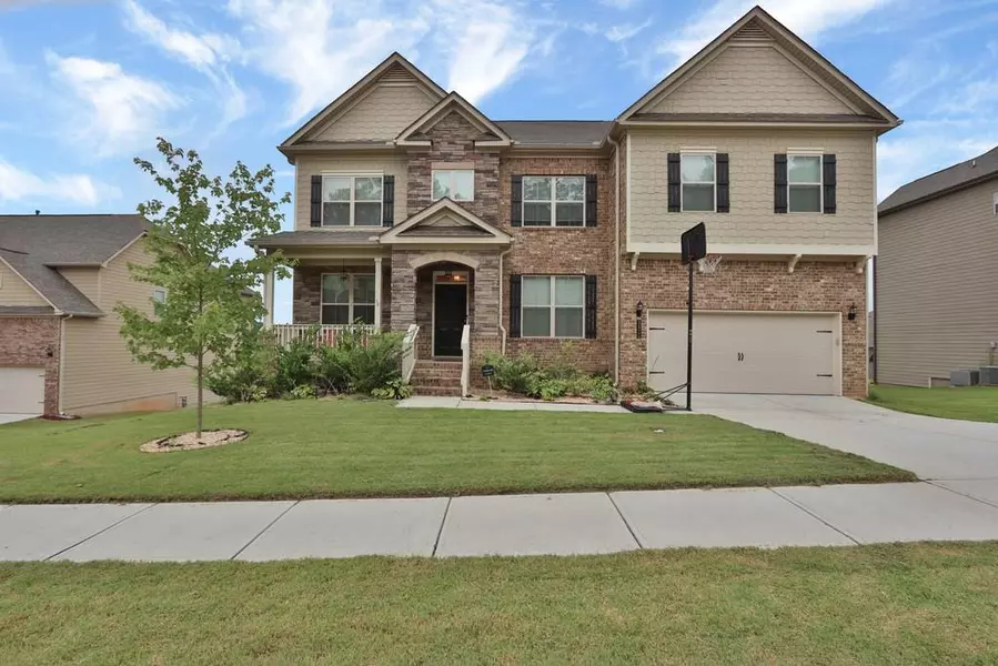 3825 Spring Place CT, Loganville, GA 30052