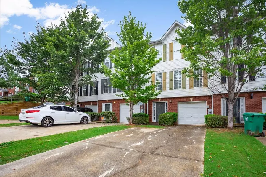 5640 Strathmoor Manor CIR, Lithonia, GA 30058