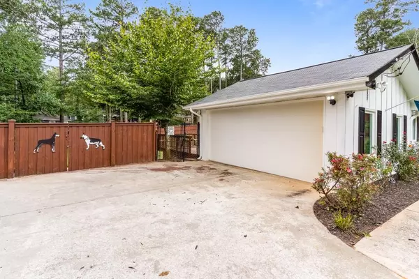 Alpharetta, GA 30009,130 Jayne Ellen CT