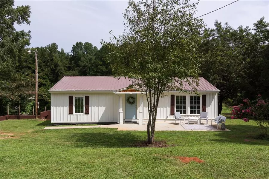 1183 Bunny CT, Loganville, GA 30052