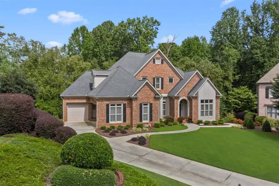 540 W Magnolia CIR, Alpharetta, GA 30005