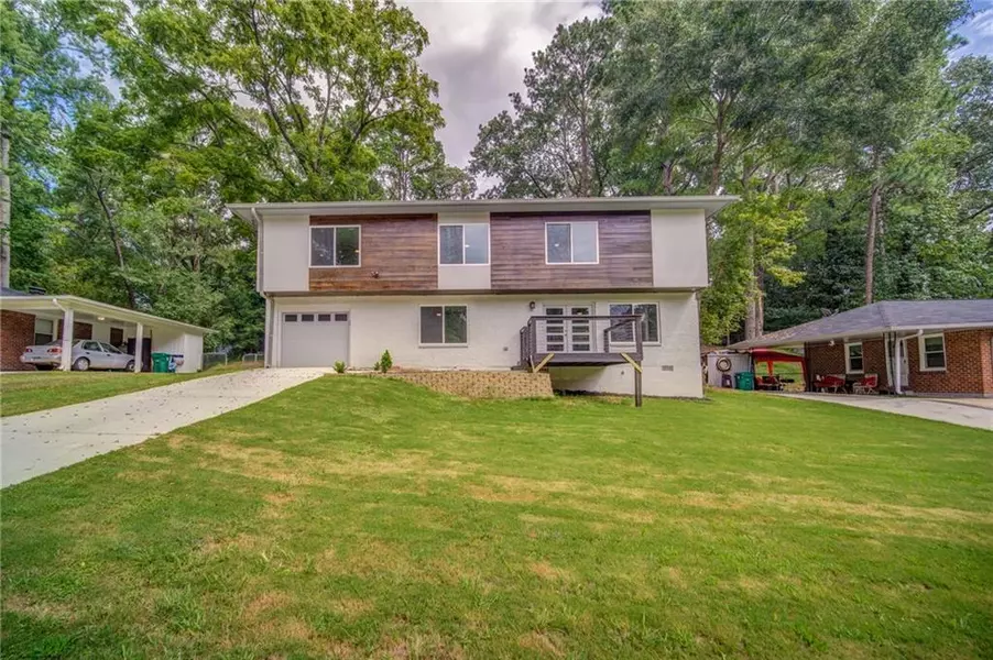 2862 Cloverleaf DR SE, Atlanta, GA 30316