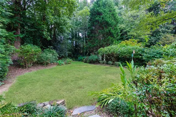 Atlanta, GA 30327,2950 Westminster CIR NW