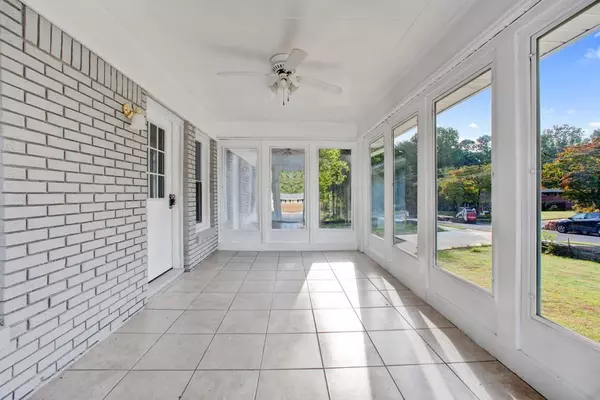 Smyrna, GA 30082,572 N Thomas LN