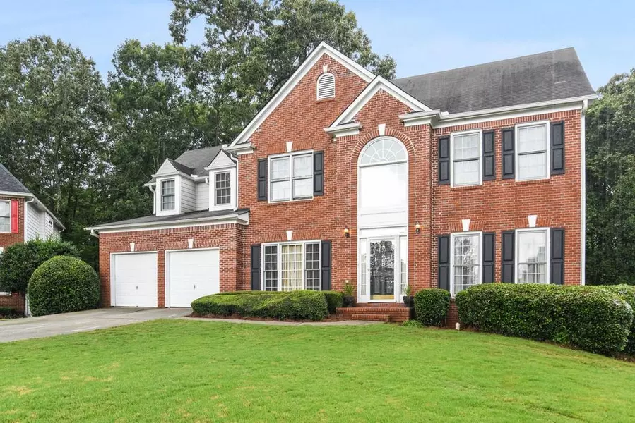 668 Oakview Trail ST, Stone Mountain, GA 30087