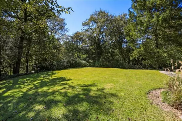Sandy Springs, GA 30327,485 Londonberry RD