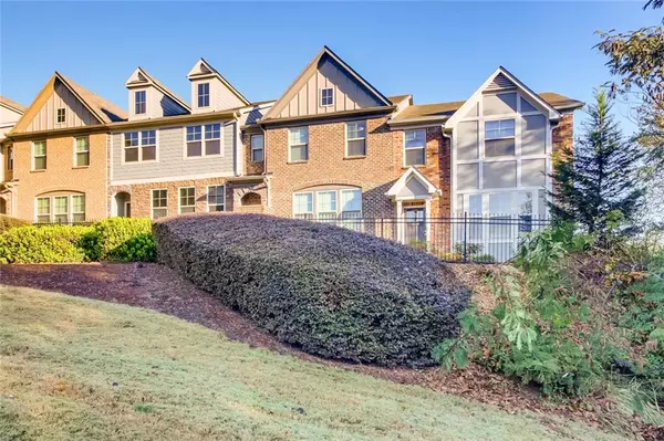 2300 Whiteoak DR SE, Smyrna, GA 30080