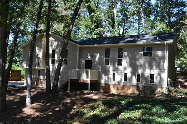 2718 Mohawk TRL, Acworth, GA 30102