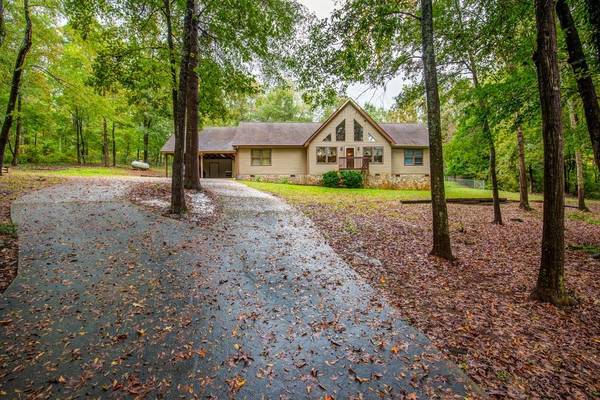 111 TEEPEE LN, Lavonia, GA 30553