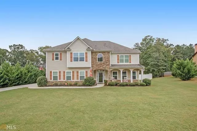 145 West Lake PASS, Newnan, GA 30263