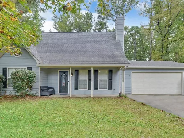 324 Cobblestone RD, Auburn, GA 30011