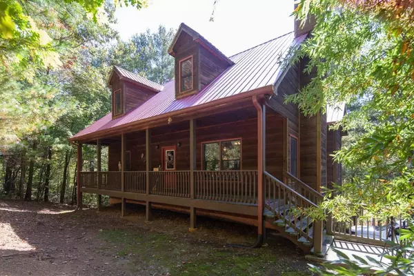 4592 Clear Creek RD, Ellijay, GA 30536