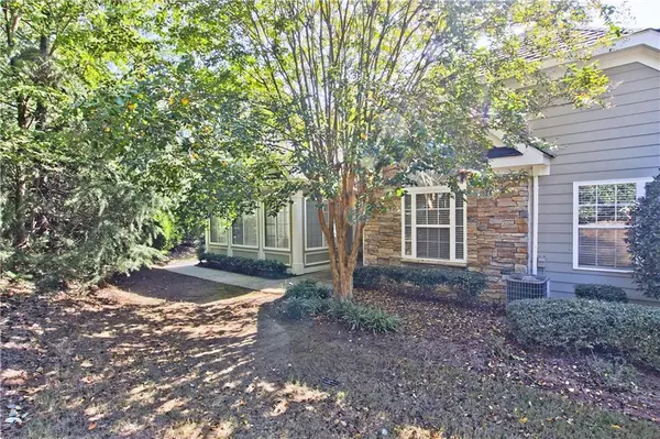 Roswell, GA 30075,100 Village Lane