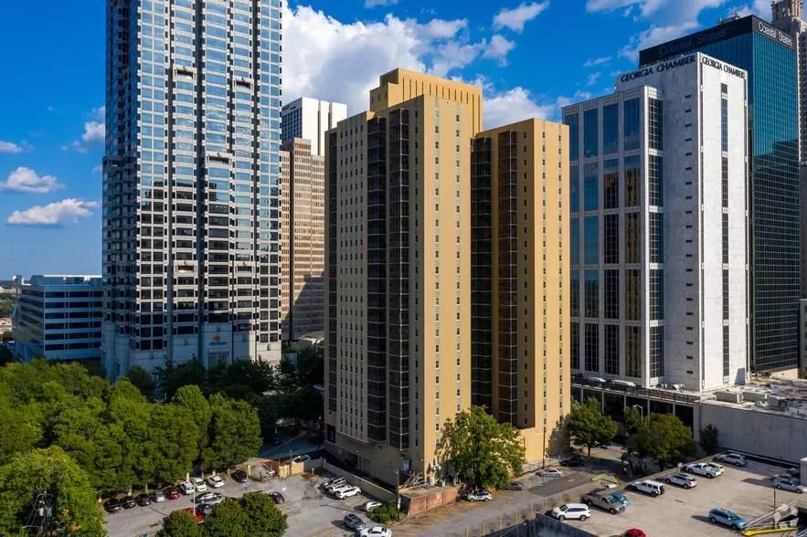 300 W Peachtree ST #9L, Atlanta, GA 30308