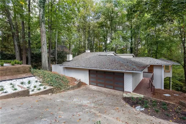 3948 Dunbarton WAY NE, Roswell, GA 30075