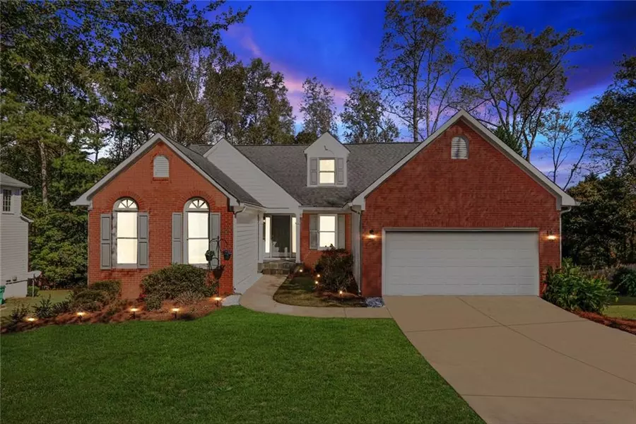 625 Glenarbor DR, Johns Creek, GA 30097