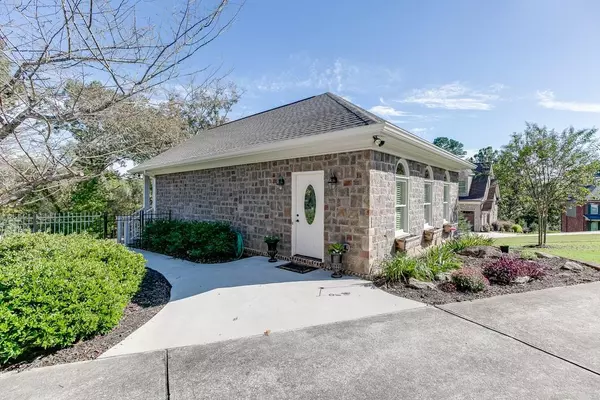 Flowery Branch, GA 30542,4615 Quail CT