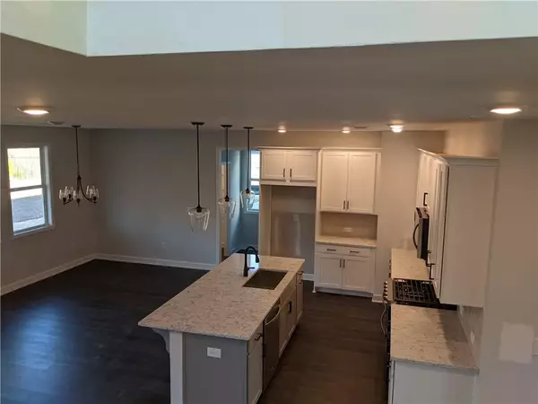 Smyrna, GA 30082,521 Cresentry BRK