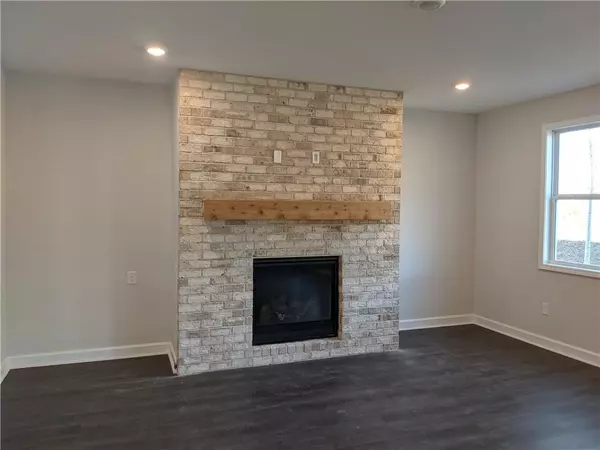 Smyrna, GA 30082,521 Cresentry BRK