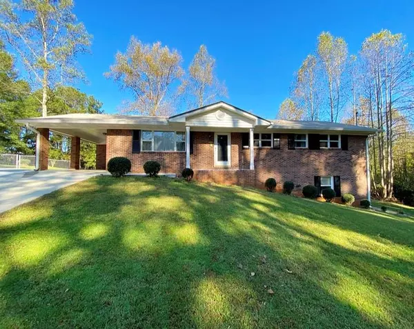 3925 Gail DR, Oakwood, GA 30566