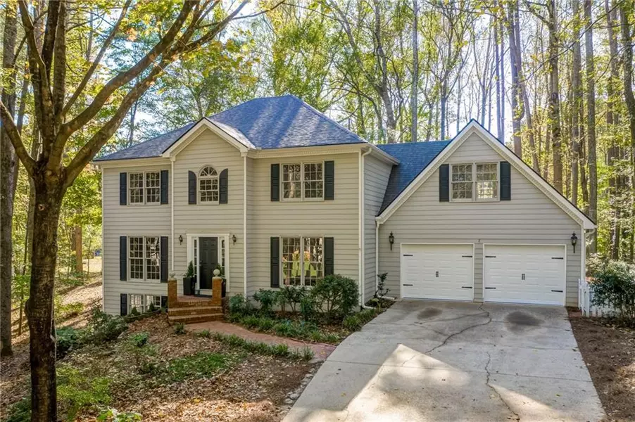 325 Upper Creek CT, Roswell, GA 30076