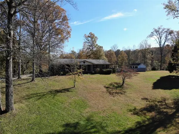 74 Circle J DR, Dahlonega, GA 30533