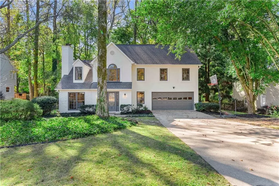 2015 N Creek CIR, Alpharetta, GA 30009