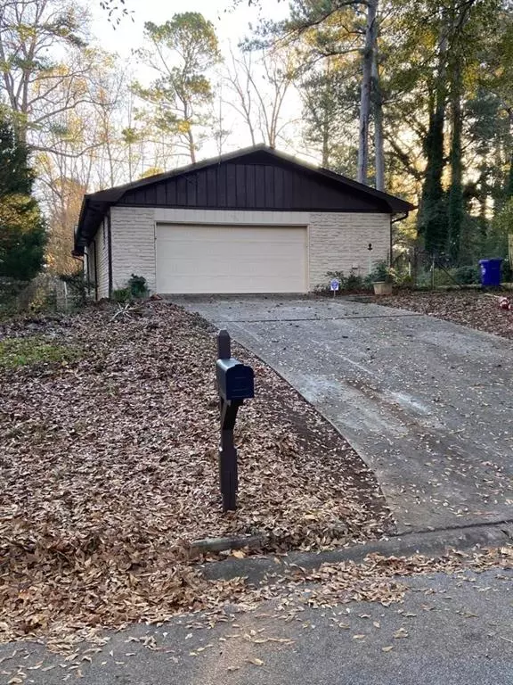 Stone Mountain, GA 30087,409 PINEBURR LN