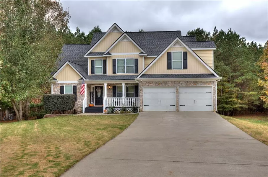 33 Carriage LN, Cartersville, GA 30120