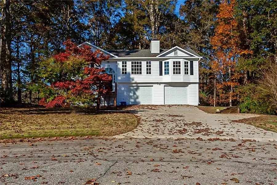410 Stonebrooke DR, Auburn, GA 30011