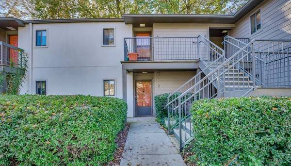 2 FINCH TRL NE, Atlanta, GA 30308