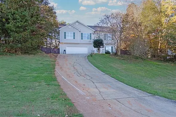 3043 Red Rose LN, Gainesville, GA 30507